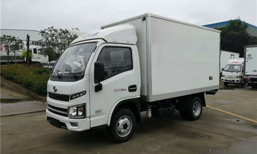 躍進(jìn)福運(yùn)S80冷藏車(chē) 