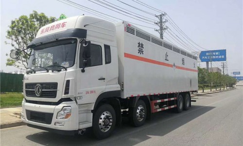 東風(fēng)天龍雜項(xiàng)危險(xiǎn)品運(yùn)輸車 