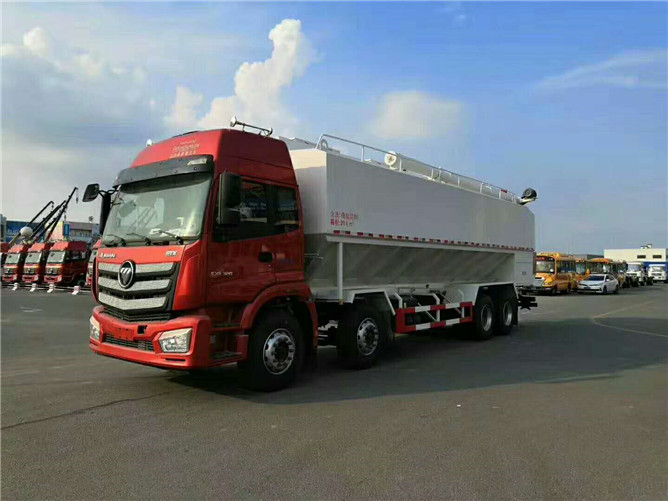 福田散裝飼料運(yùn)輸車(chē) 